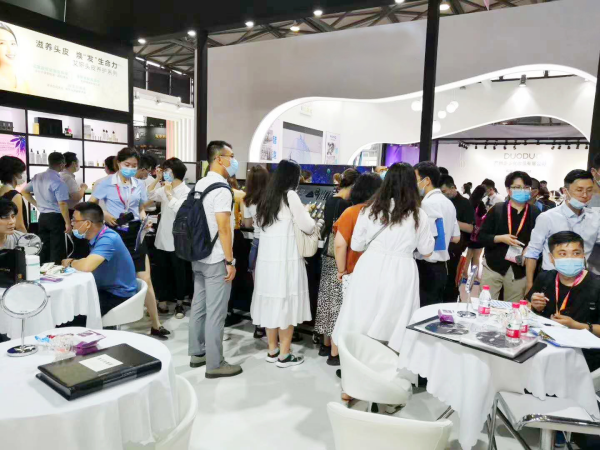 iColor Cosmetics Takes Attendees on an "Interstellar Journey" at CBE in Shanghai