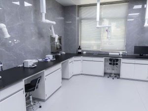 iColor Cosmetics Lab Image 3